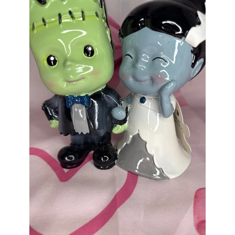 VIRAL HALLOWEEN FRANKENSTEIN BRIDE COUPLE HALLOWEEN FIGURINE